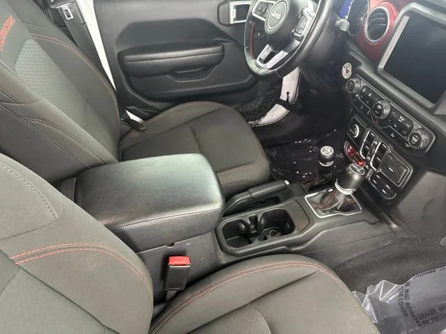 Used 2022 White Jeep Unlimited Rubicon image 23