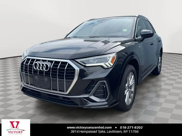 2024 Audi Q3 45 TFSI S Line Premium quattro's photo
