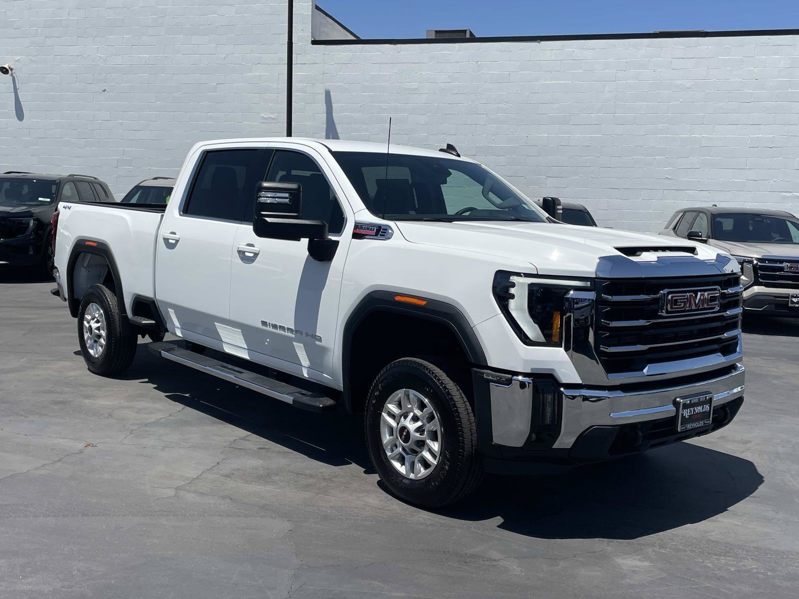 2026 GMC Sierra 2500HD SLE - Photo 3