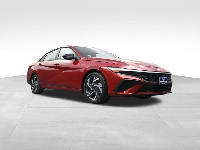 Certified Used 2025 Red Hyundai SEL Sport image 30