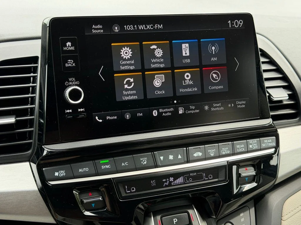 Used 2025  Honda EX-L image 48