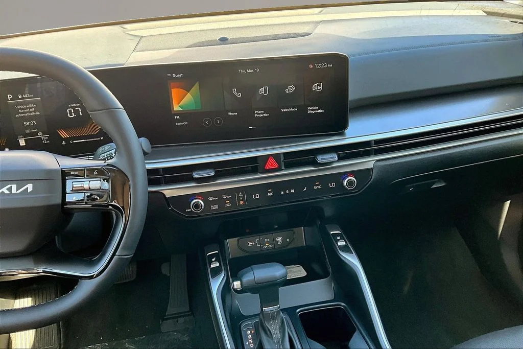 New 2026 Wolf Gray Kia S image 6