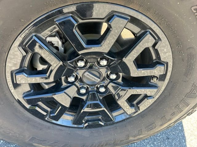 Used 2023 Orange Ford Raptor image 9