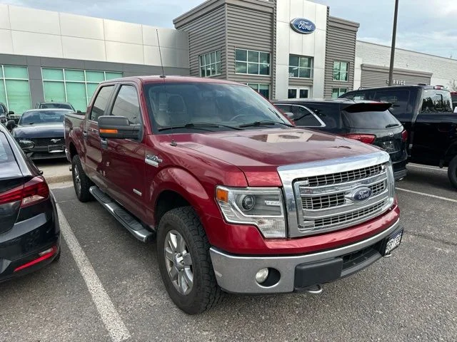 Used 2014 Red Ford XLT image 2