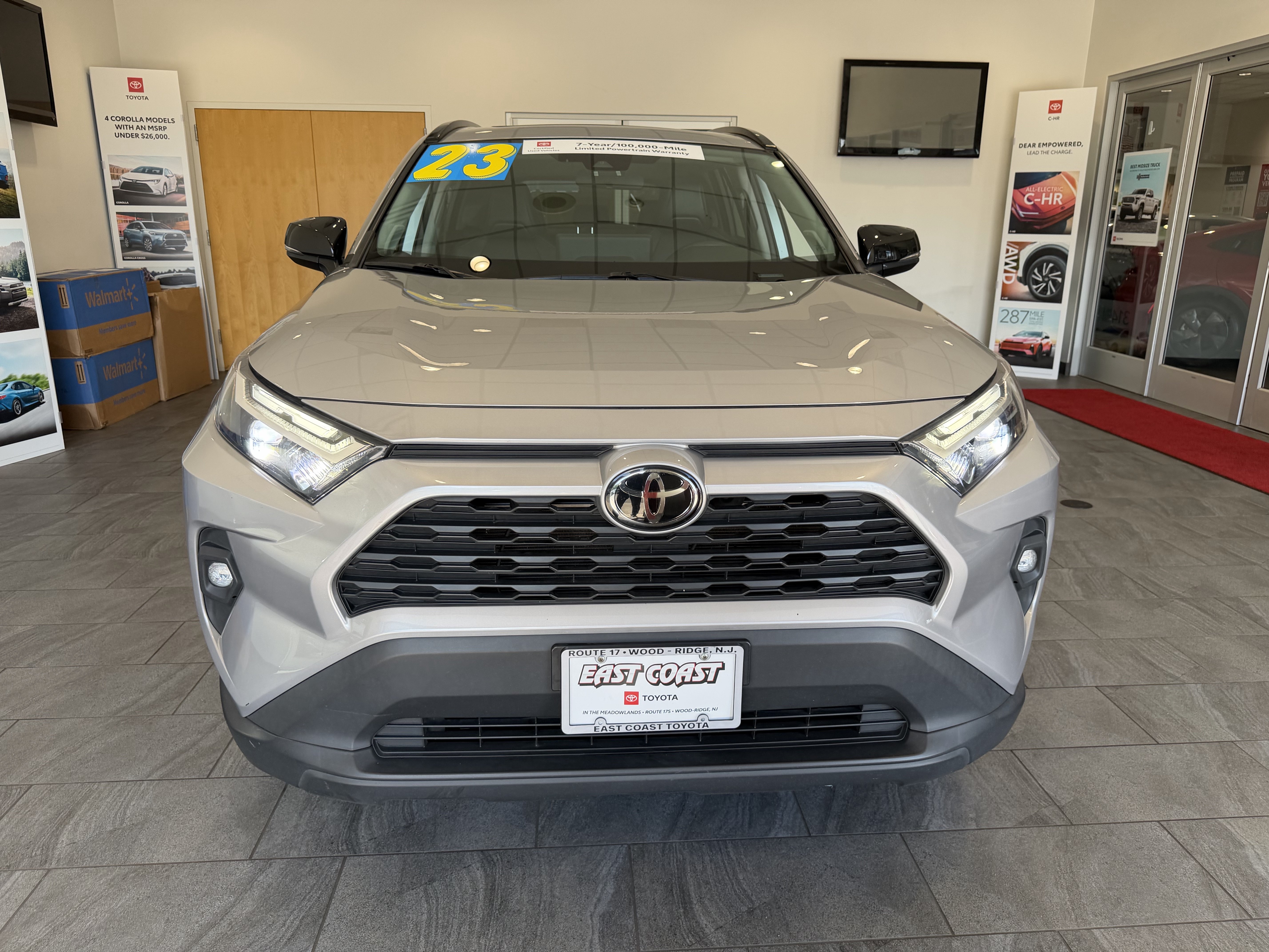 Used 2023 Silver Toyota XLE Premium image 50