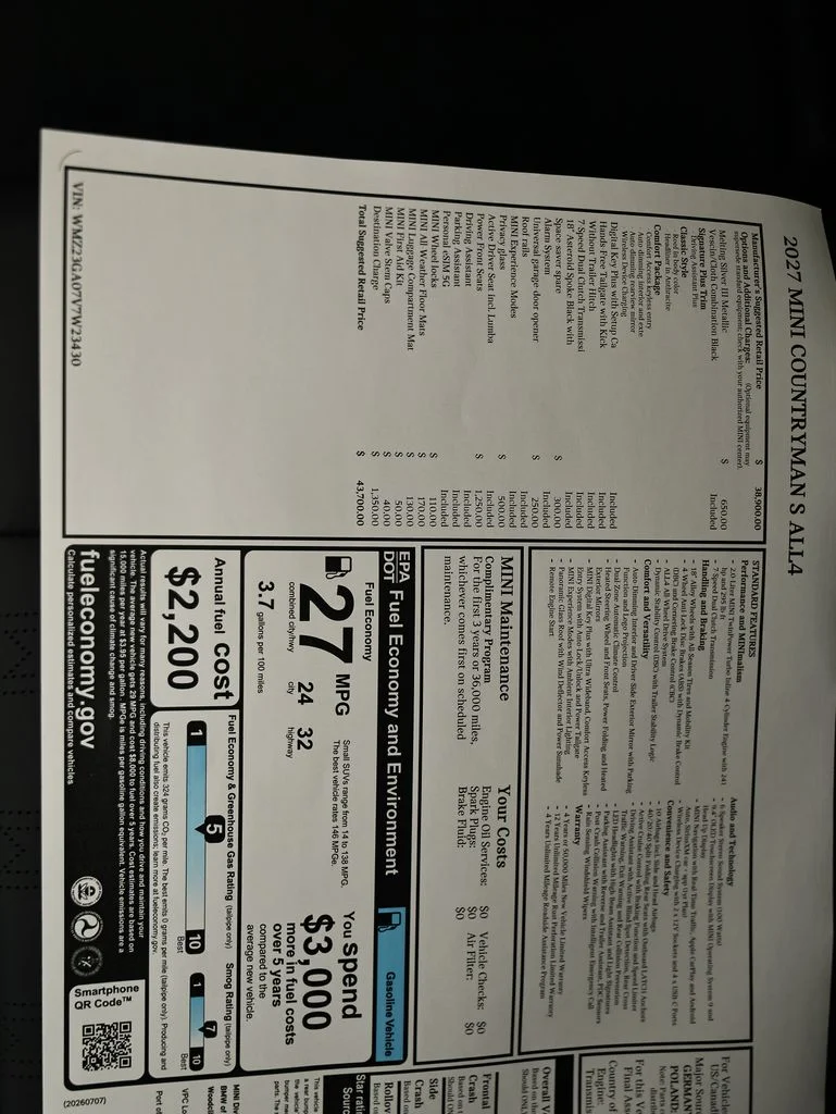New 2027 Silver MINI Signature Plus image 25