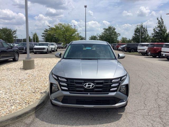 New 2026 Shimmering Silver Hyundai Blue SE image 8