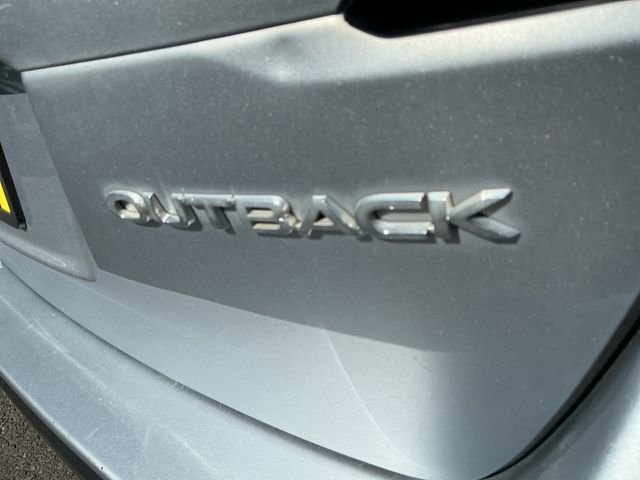 Used 2021 Silver Subaru 2.5i image 29