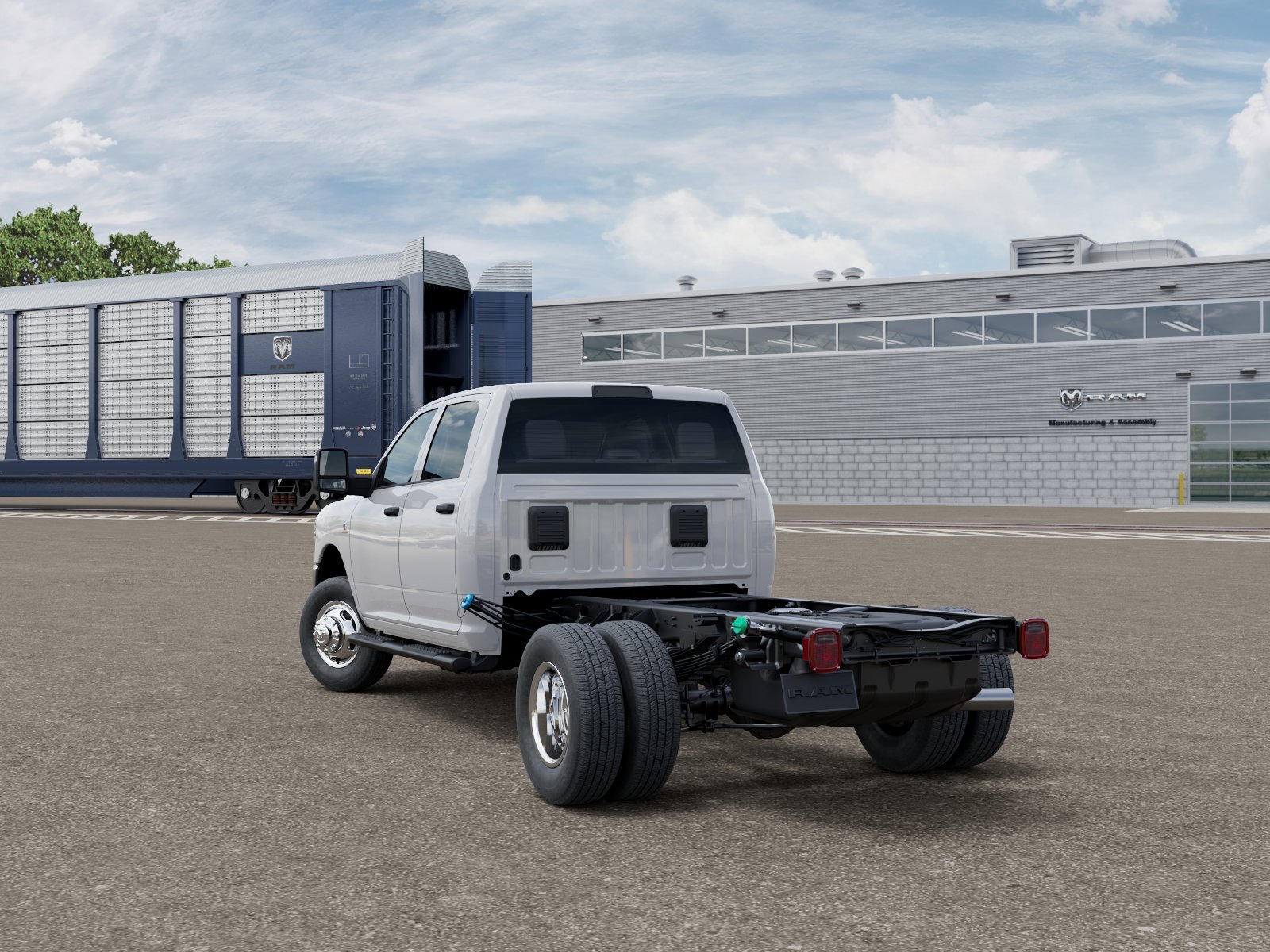 New 2026 Bright White Clear-Coat Exterior Paint RAM TRADESMAN image 3