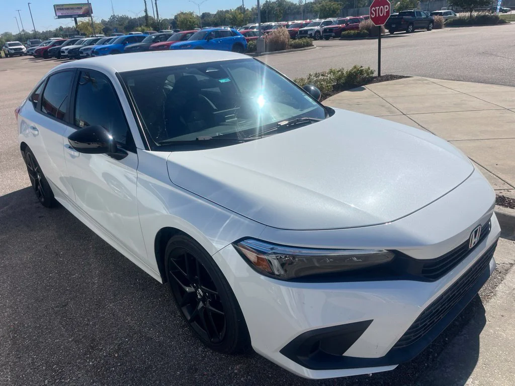 Certified Used 2022 Platinum White Pearl Honda Sport image 2