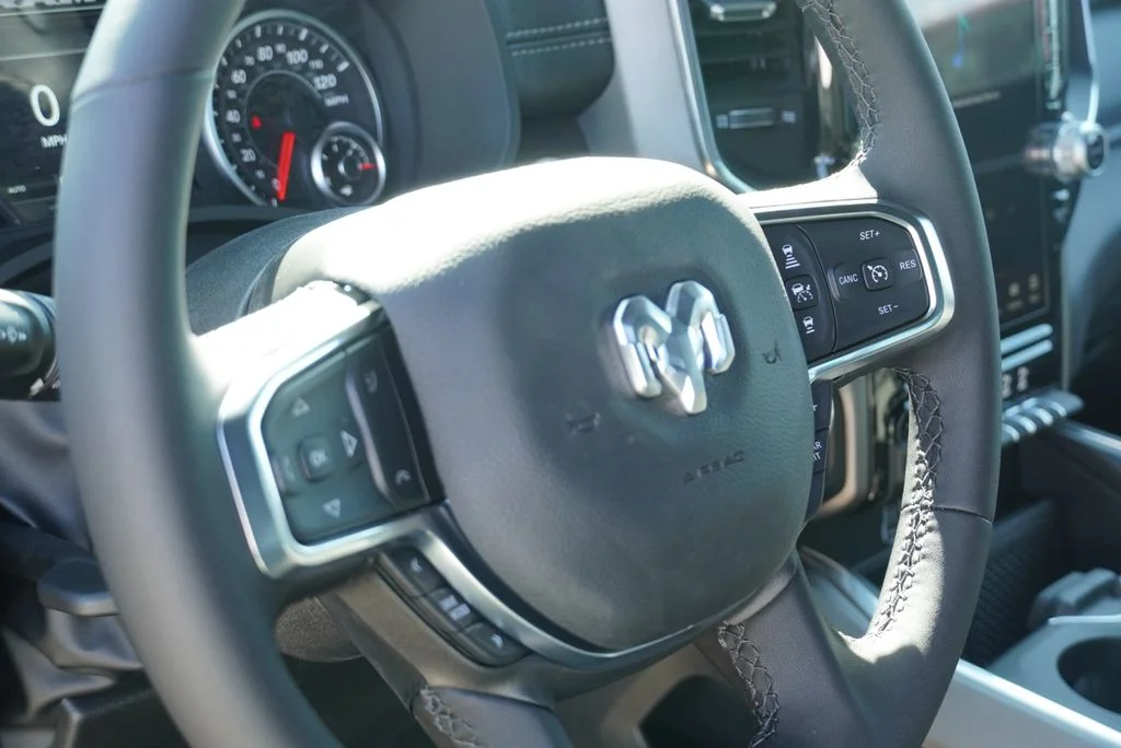 New 2026 Bright White Clear-Coat Exterior Paint RAM Laramie image 30