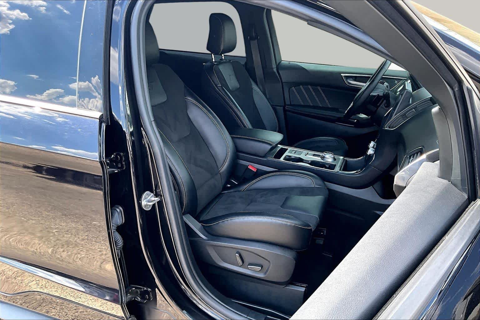 Used 2023 Agate Black Metallic Ford ST image 9