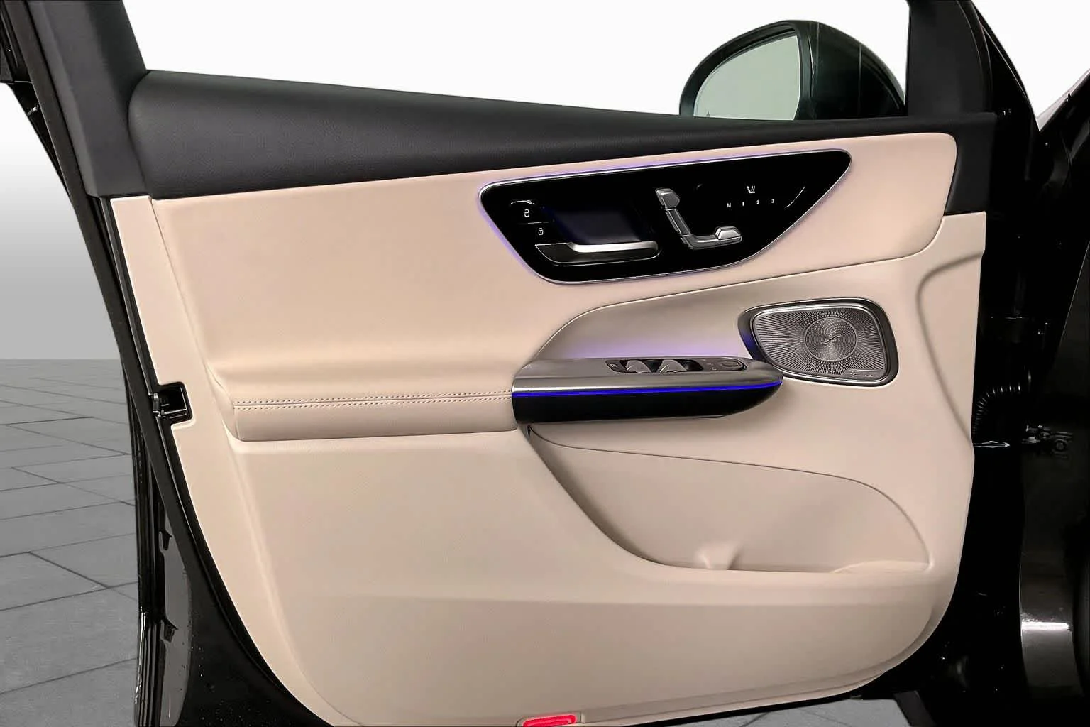 2025 Mercedes-Benz GLC Base - Photo 12