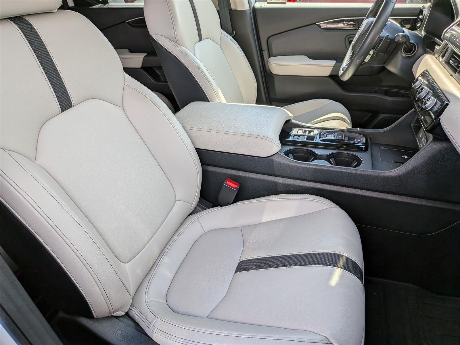 Used 2026 Platinum White Pearl Honda RTL image 33
