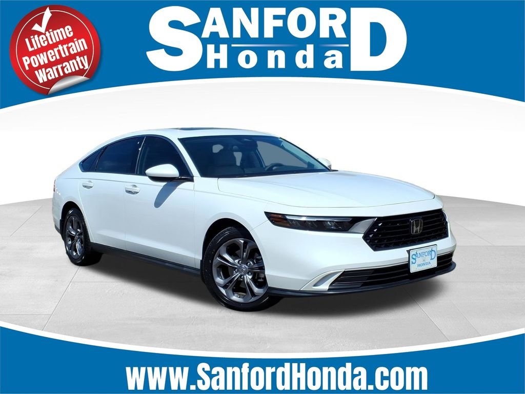 Used 2023 Platinum White Pearl Honda EX image 1