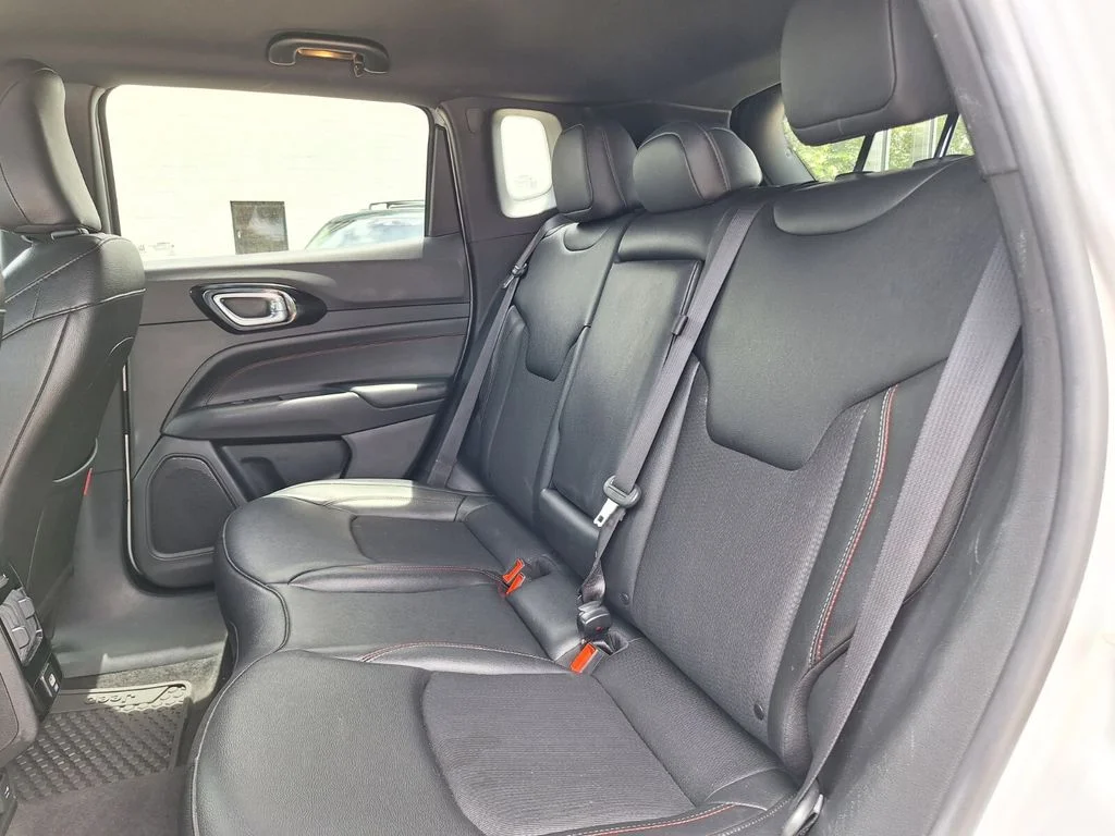 Used 2024 Silver Jeep Trailhawk image 26