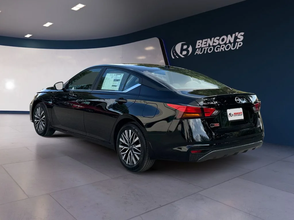 New 2026 Black Nissan 2.5 SV image 3