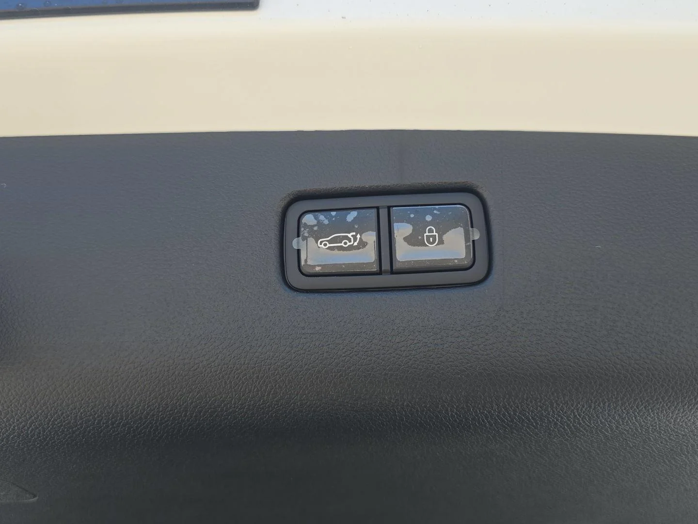 New 2026 Uyuni White Genesis 2.5T Advanced image 31