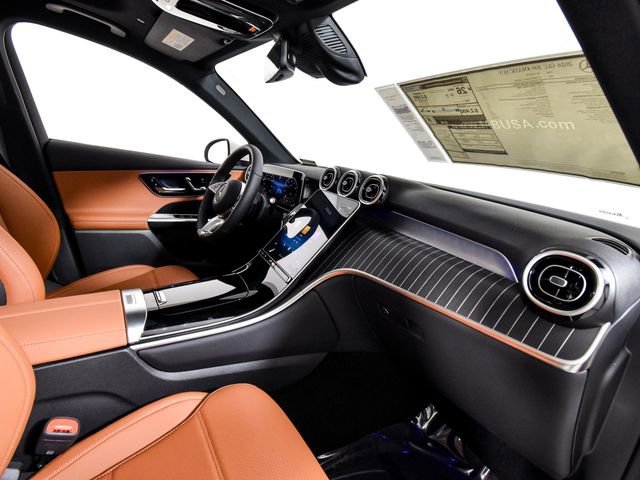 New 2026 Polar White Mercedes-Benz GLC 300 image 69