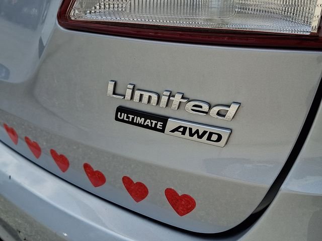 Used 2017 Silver Hyundai Limited Ultimate image 13