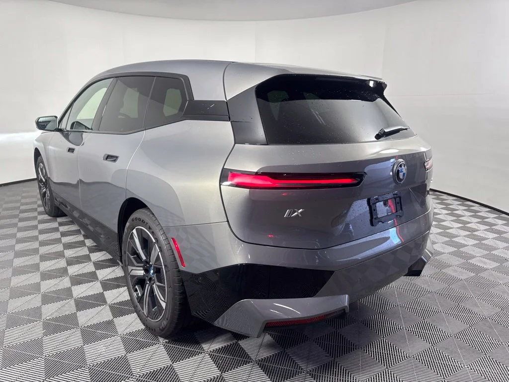 Certified Used 2025 Gray BMW xDrive50 image 7