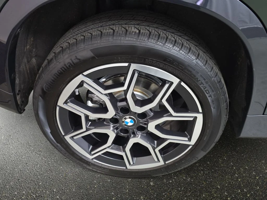 Used 2025 San Remo Green Metallic BMW xDrive28i image 31