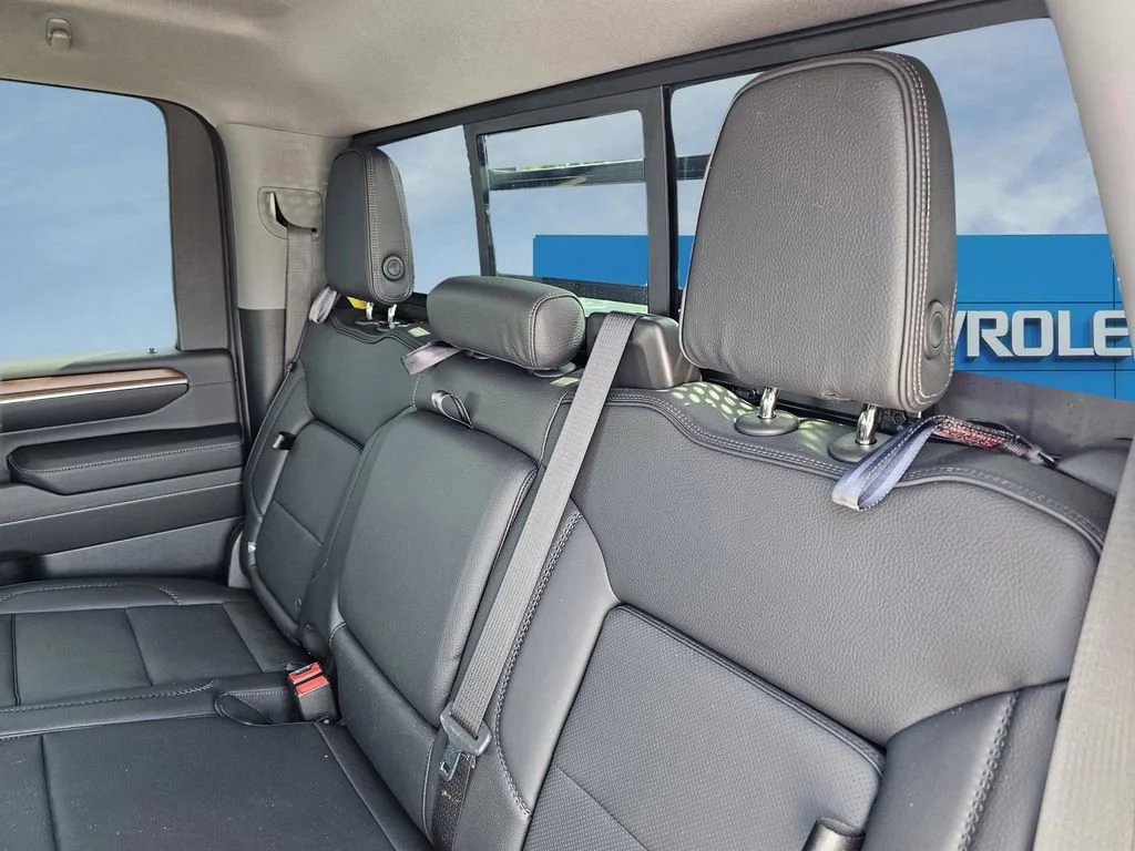 Used 2024 Onyx Black GMC Denali DRW image 35
