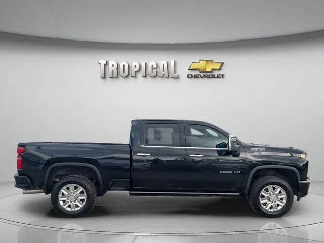 Used 2023 Mosaic Black Metallic Chevrolet High Country image 6