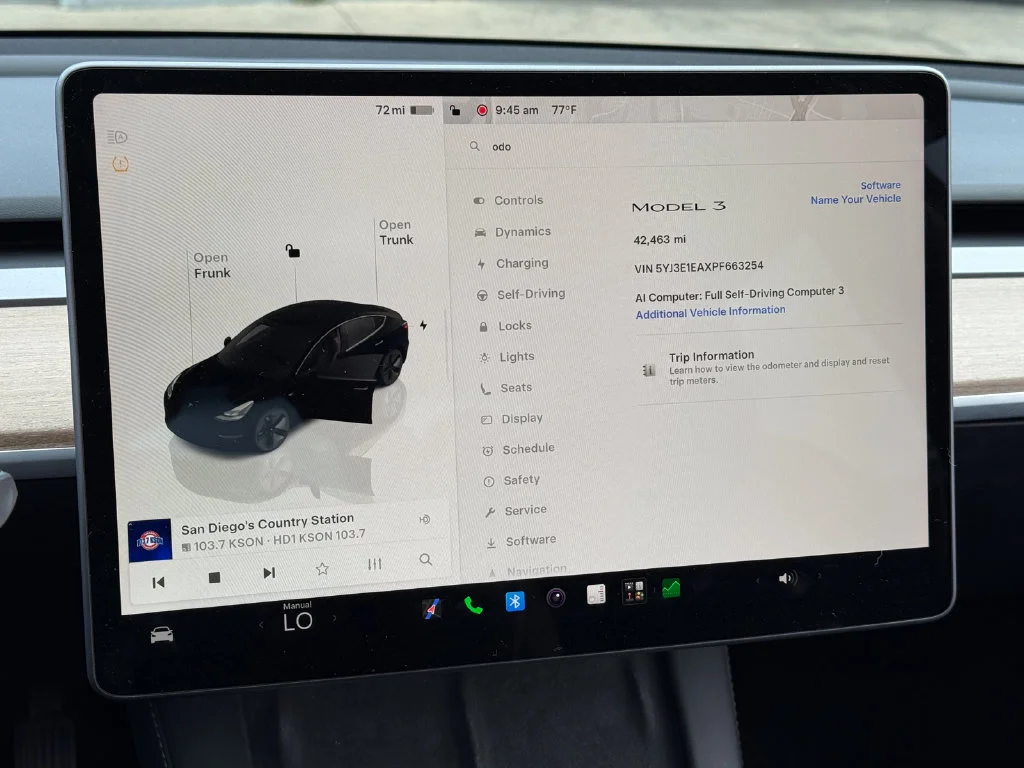 Used 2023 Silver Tesla NA image 30