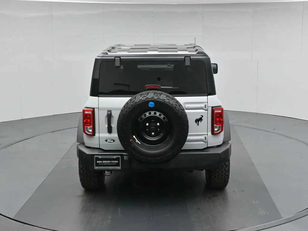New 2026 Avalanche Gray Ford Big Bend image 35