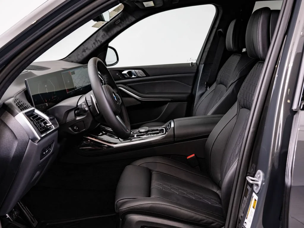 New 2027 Dravit Grey Metallic BMW xDrive40i image 25