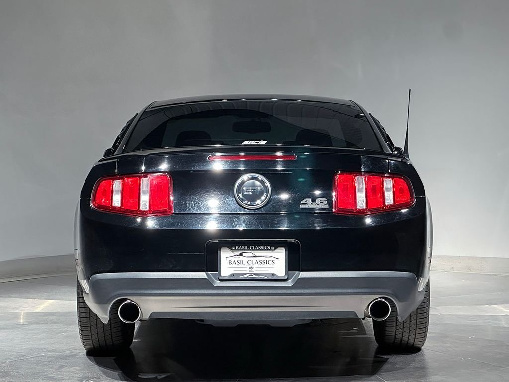 Used 2010  Ford GT image 7