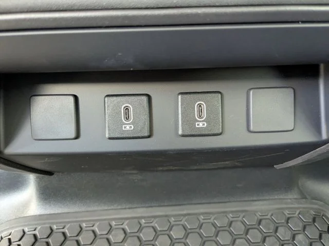 Used 2026 Fuji White Land Rover S image 14