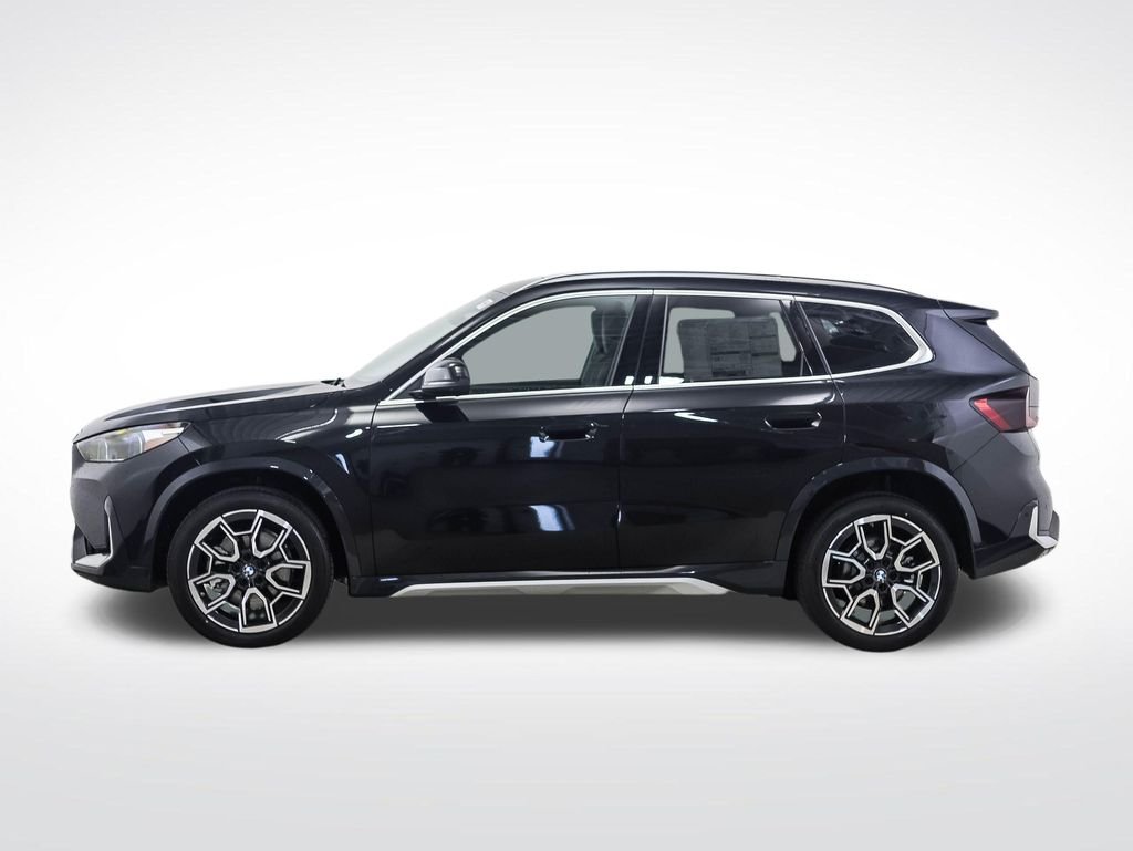 New 2026 Black Sapphire Metallic BMW xDrive28i image 2