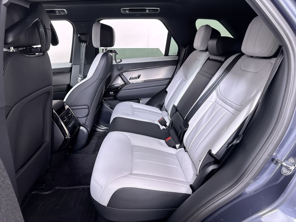 New 2026 Varesine Blue Land Rover Dynamic SE image 20