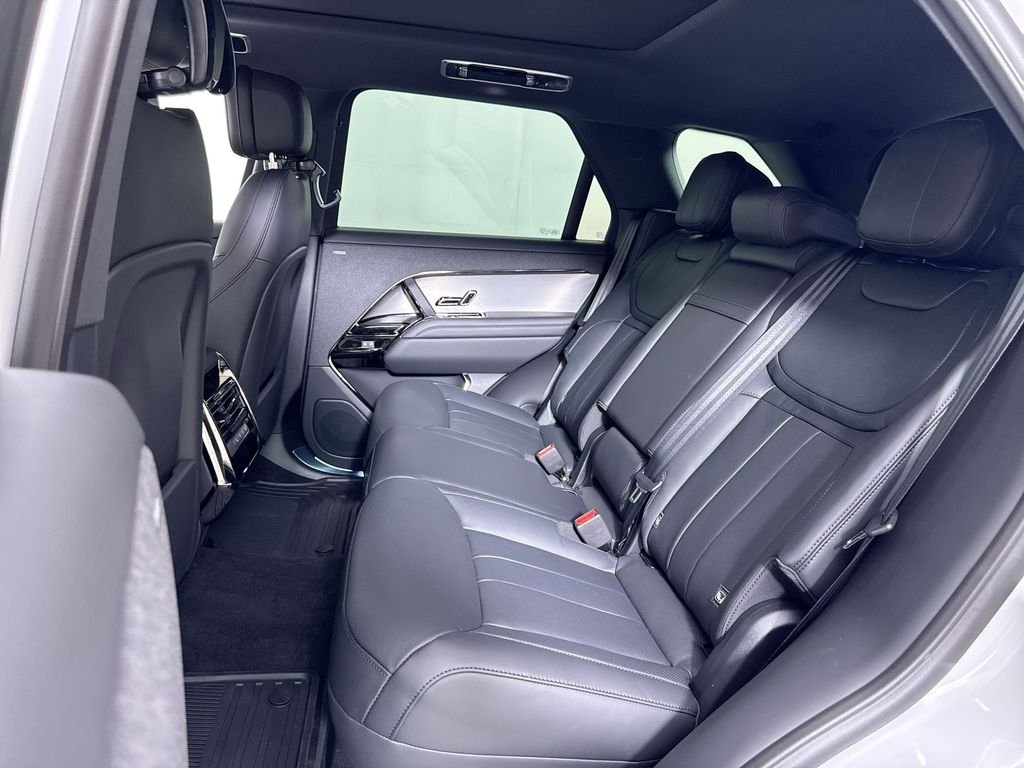New 2026 FUJI WHT Land Rover SE image 20