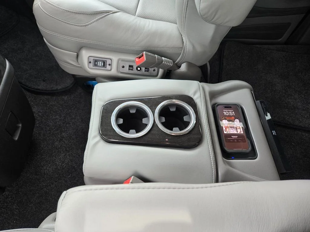 2025 GMC Savana Cargo Work Van - Photo 22