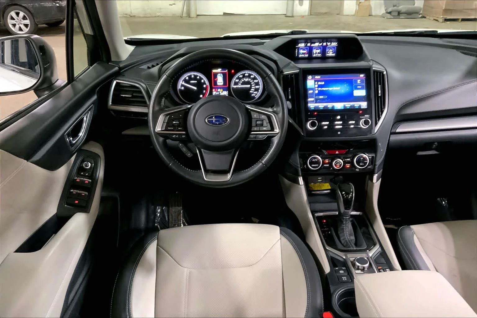 Used 2019 Crystal White Pearl Subaru Limited image 10