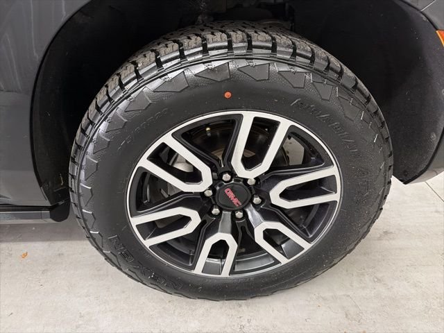 2021 GMC Yukon AT4 - Photo 25
