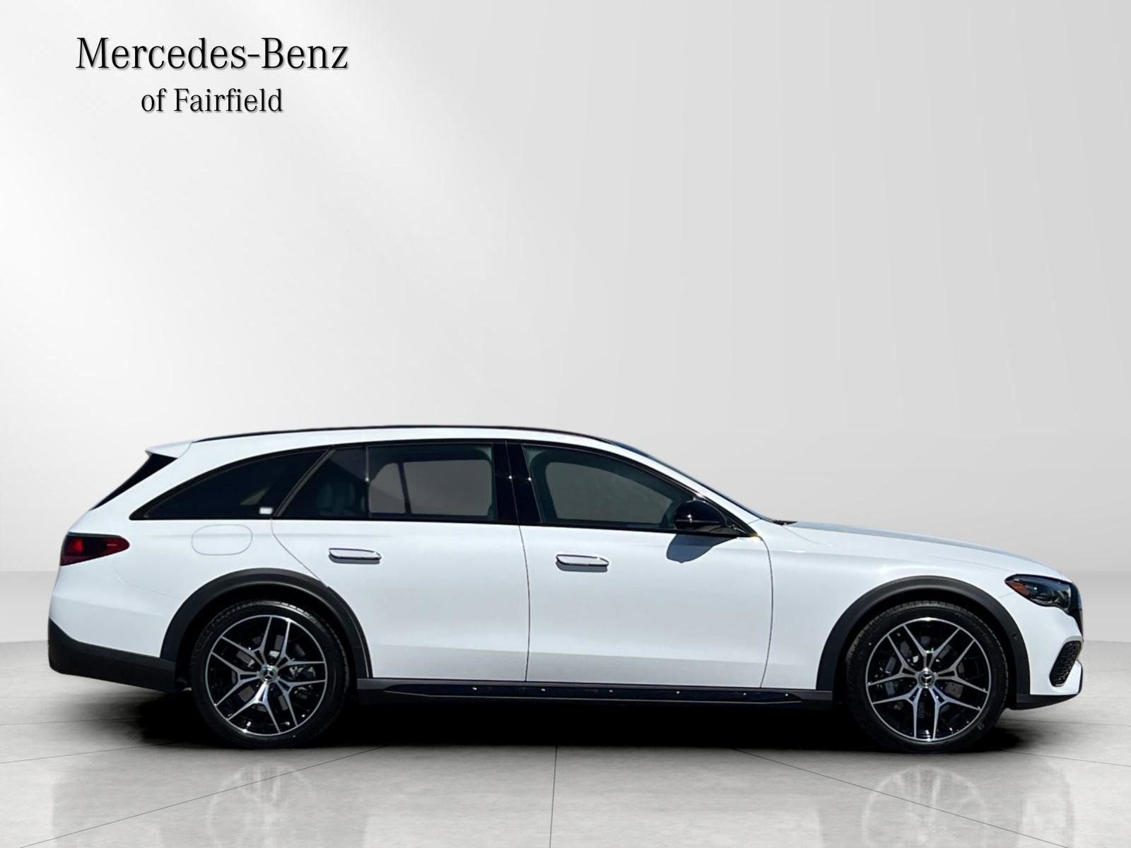 New 2026 MANUFAKTUR Moonlight White Metallic Mercedes-Benz E 450 image 8