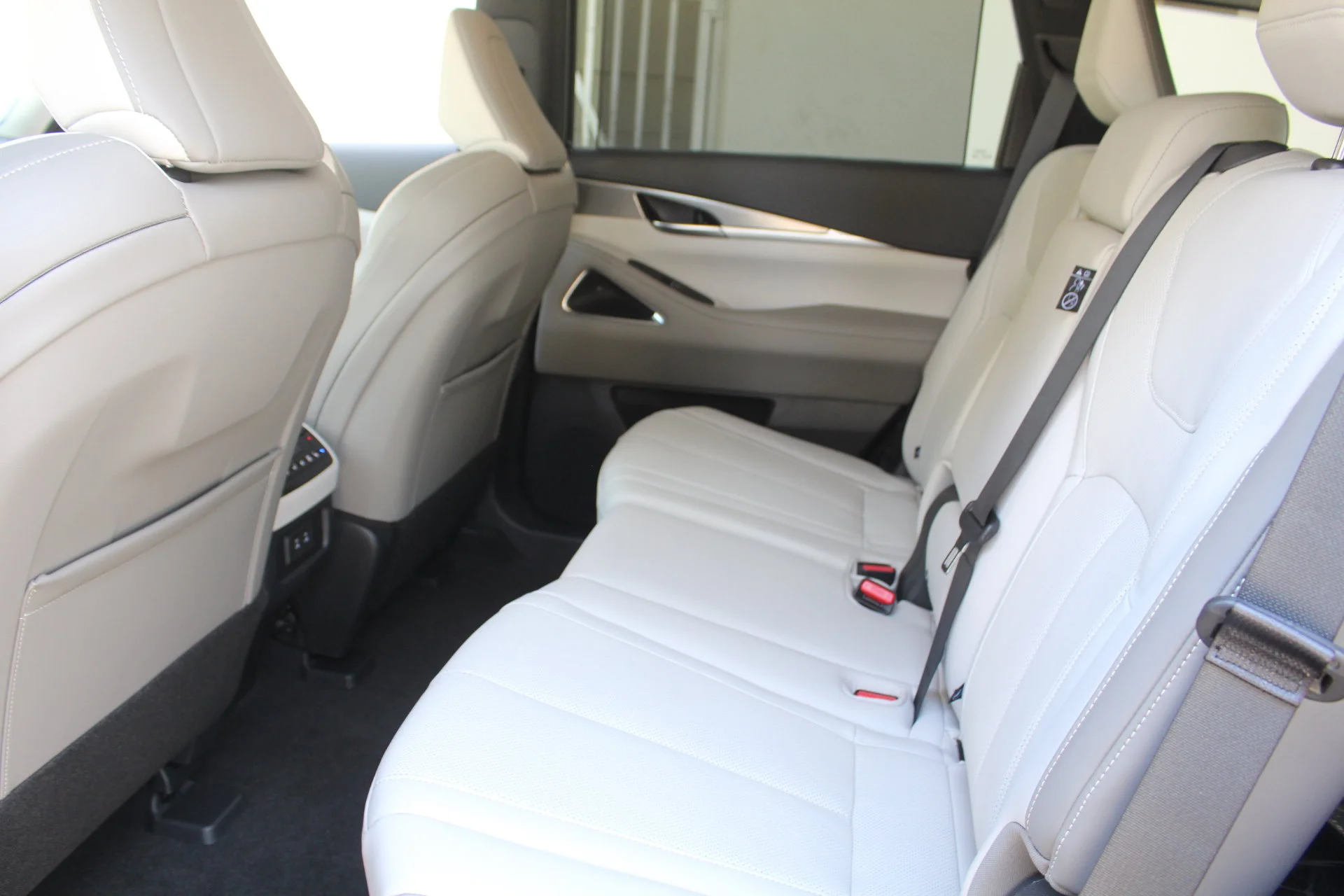 2026 INFINITI QX60 LUXE - Photo 13