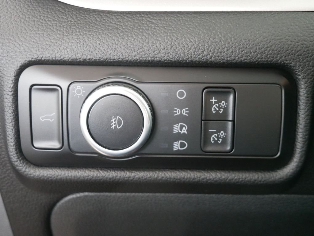 Certified Used 2023 Gray Ford XLT image 16