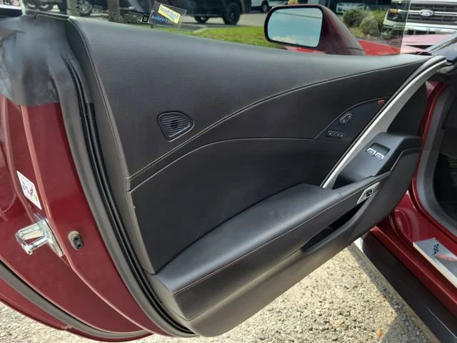 2017 Chevrolet Corvette 2LT - Photo 22