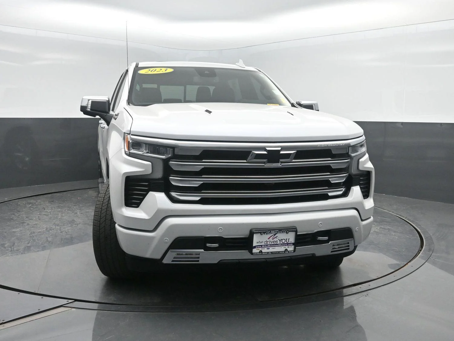 Used 2023 Iridescent Pearl Tricoat Chevrolet High Country image 47