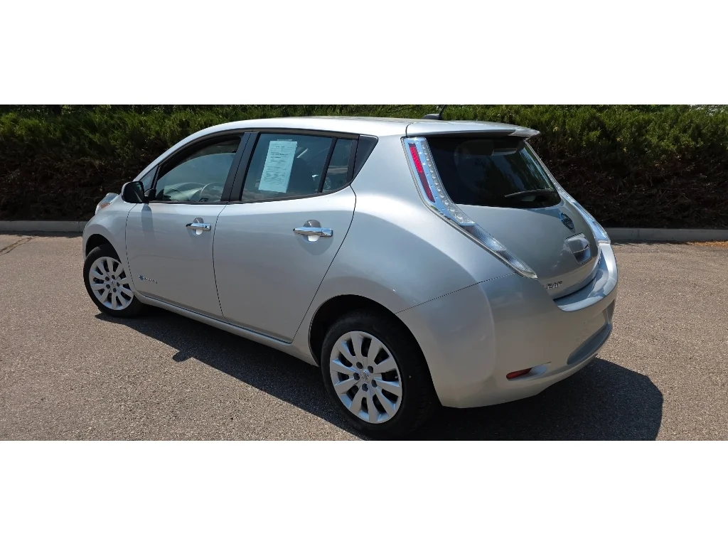 Used 2015 Nissan LEAF S with VIN 1N4AZ0CP7FC313305 for sale in Santa Fe, NM