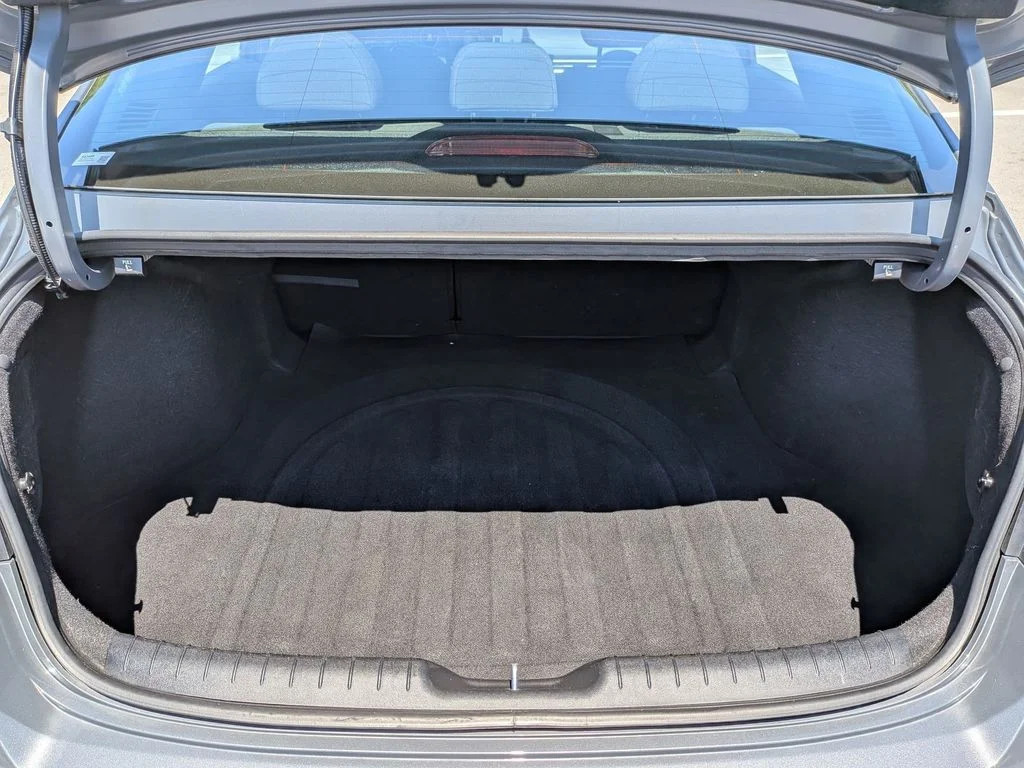 Used 2024 Gray Hyundai SEL image 26
