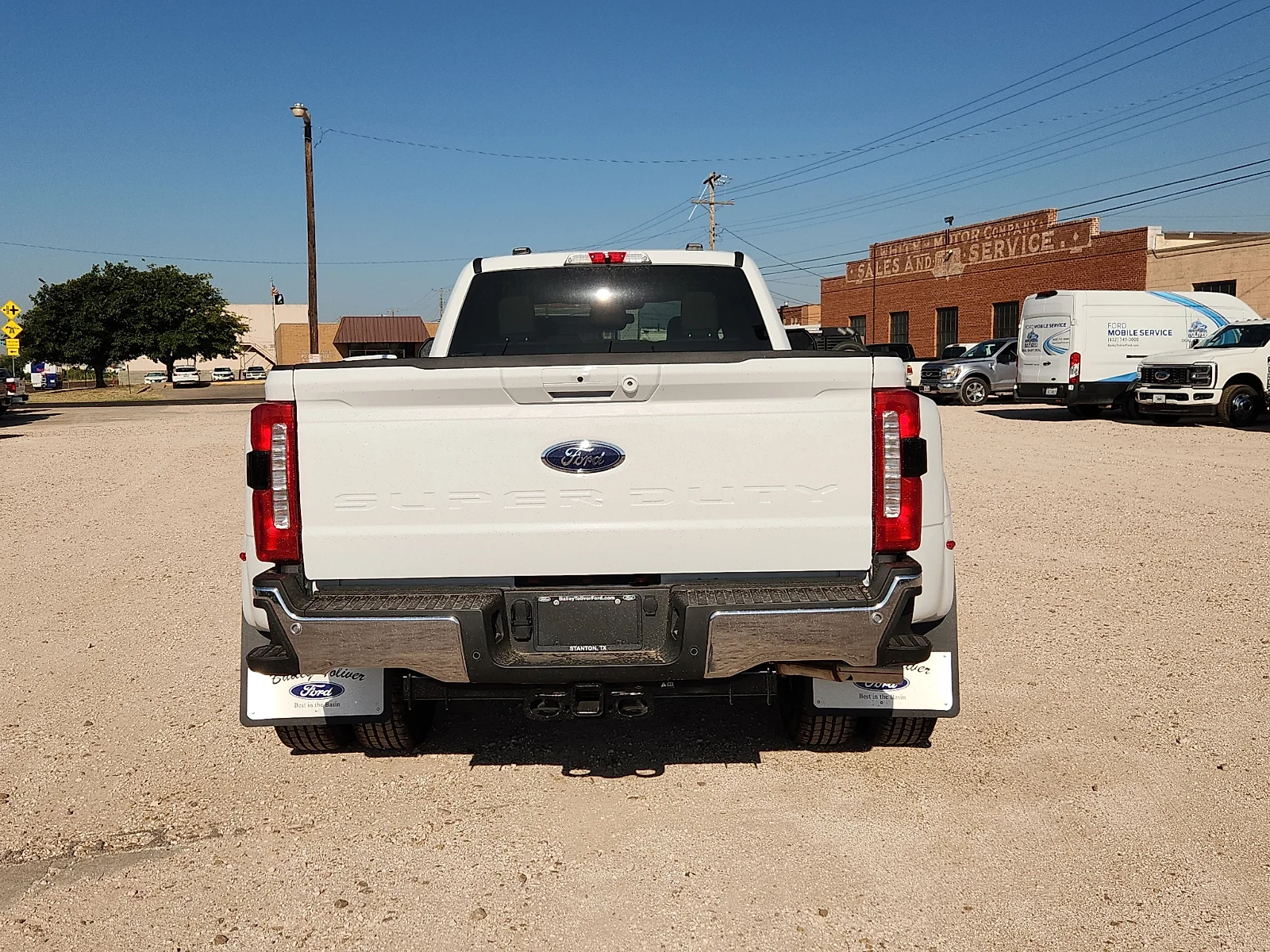 New 2026 Oxford White Ford Lariat image 6