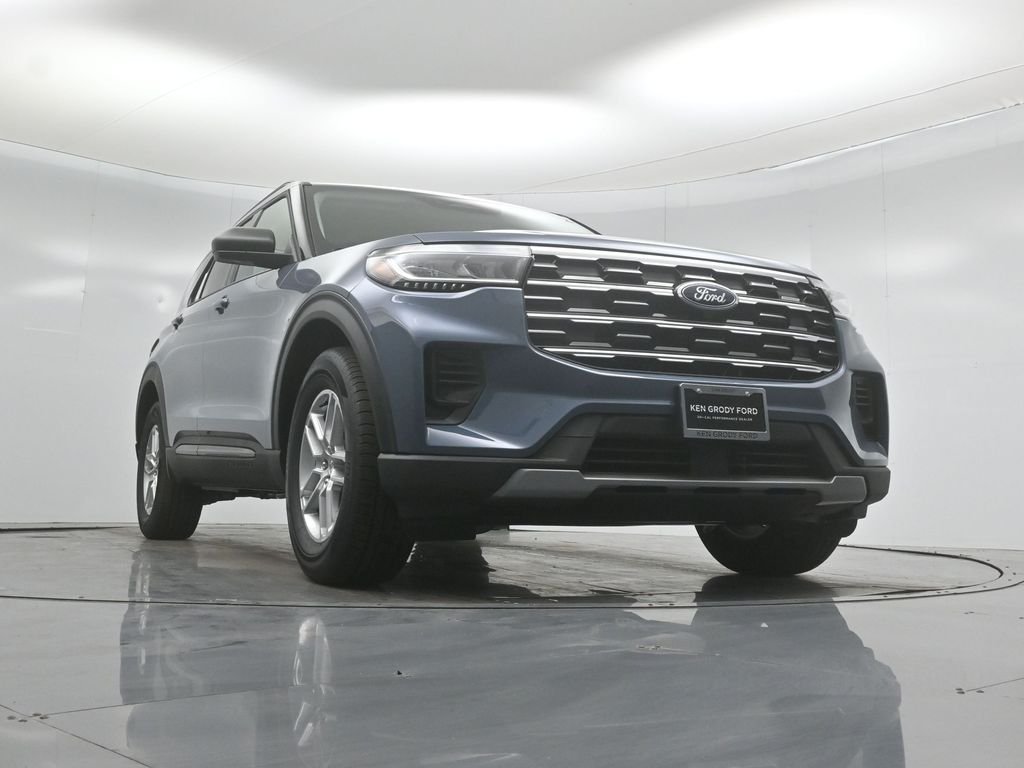 New 2026 Vapor Blue Metallic Ford Active image 44