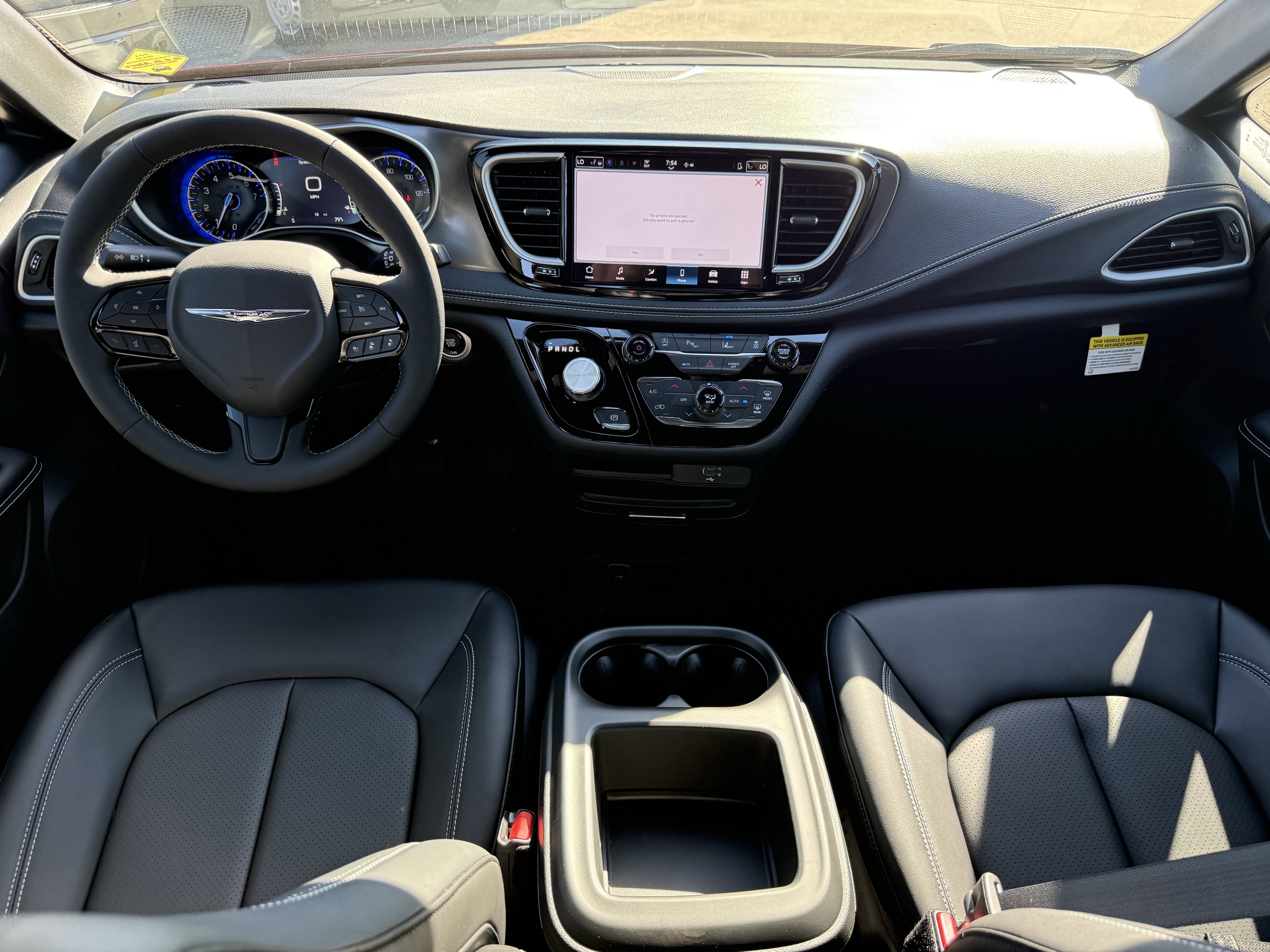 New 2026 Red Hot Pearl-Coat Exterior Paint Chrysler Select image 9