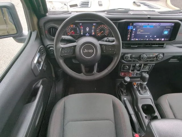 Used 2025 Green Jeep Rubicon image 7